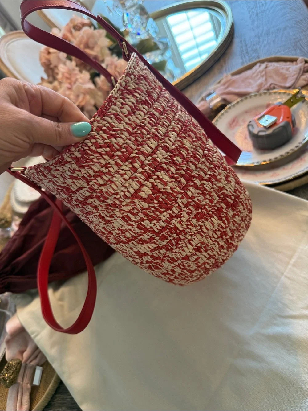 NWT AUTHENTIC Medium Eclipse basket in raffia and calfskin